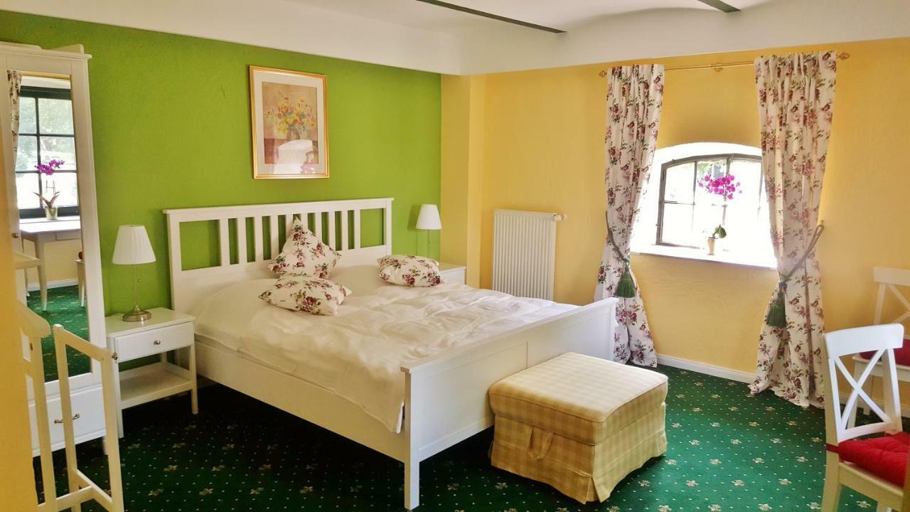 Kleeburg Hotel Euskirchen Luaran gambar